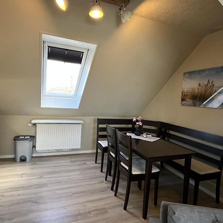 Travemuende Leuchtfeuer Apartment ลูเบค ภายนอก รูปภาพ